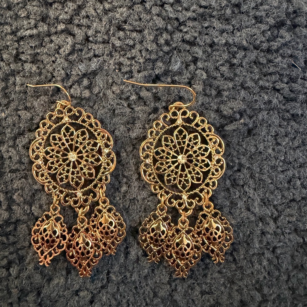 Gold Moroccan charm tassel earrings filigree chandelier lace-like metalwork.